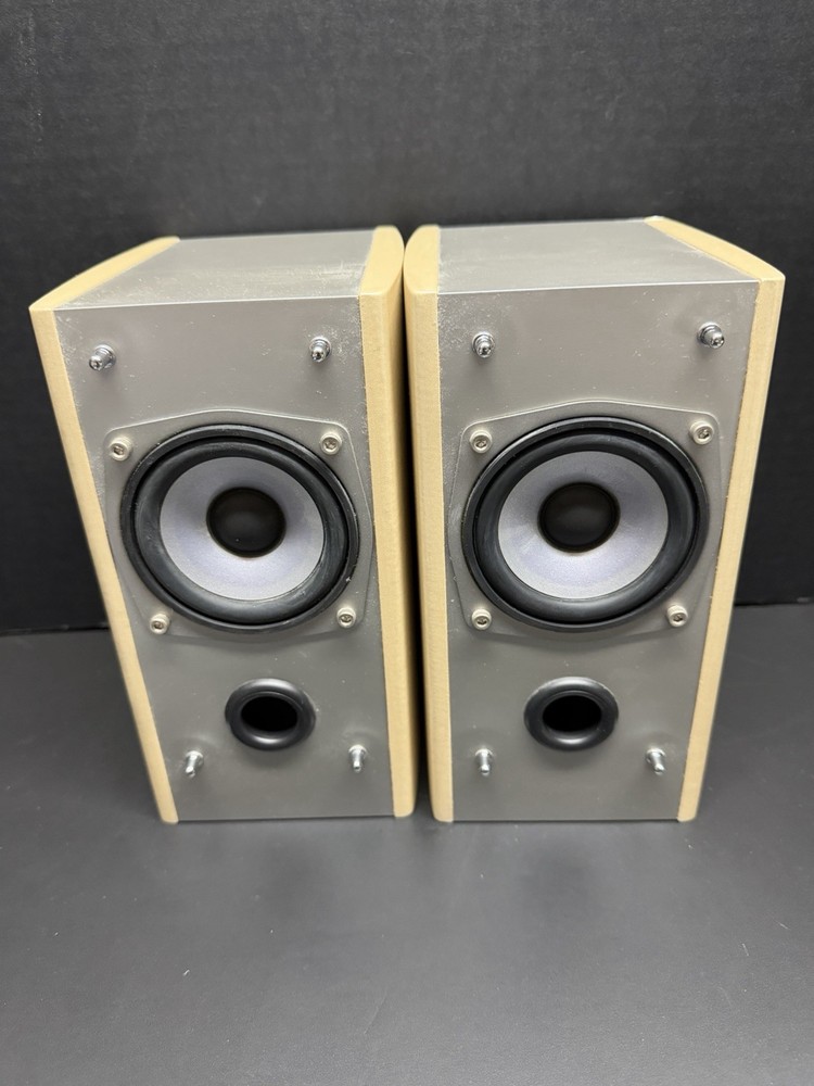 JVC FS-SD550 Compact Component System w/ Speakers Tested & Working *READ*