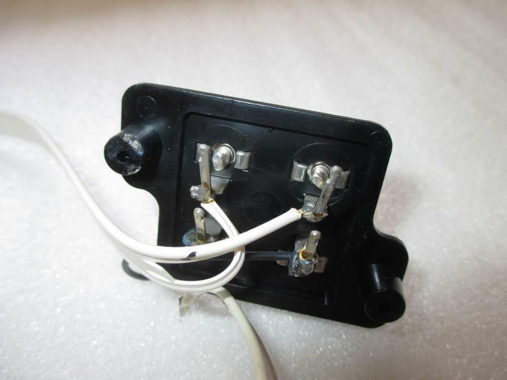 Kenwood KT-5300 Antenna Terminal Post Panel