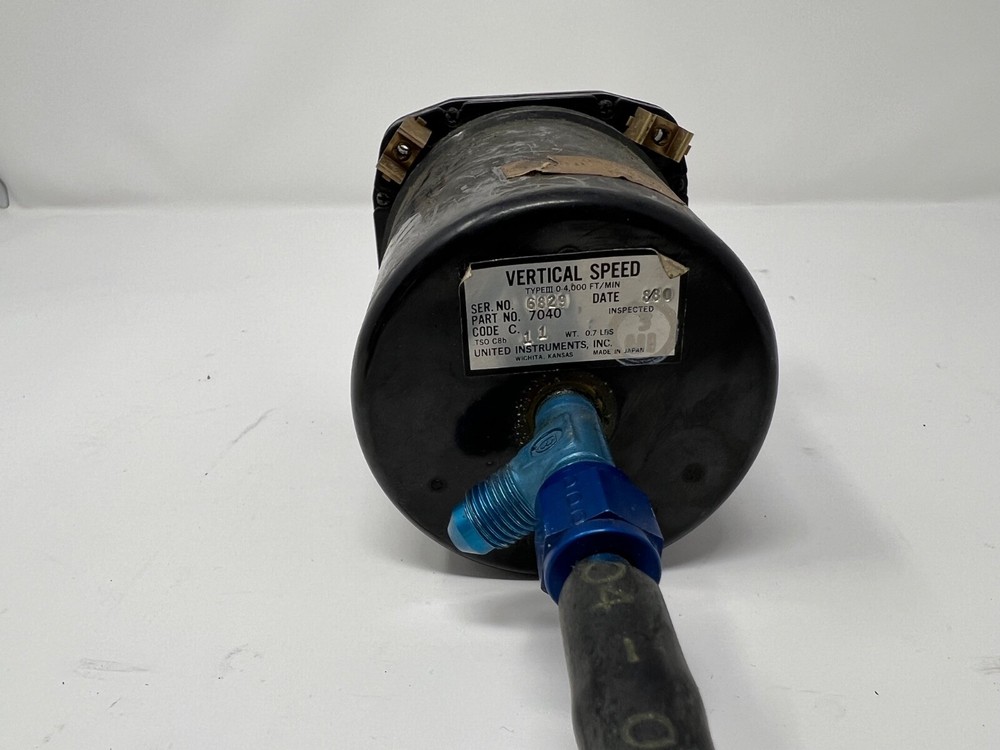United Instruments 7040 Vertical Speed Indicator Removed Working