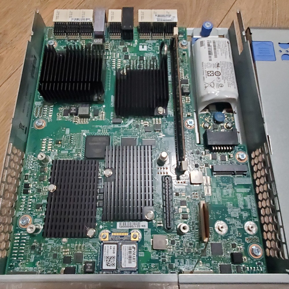 NetApp E2700A Disk Array Drive Module I/F-6 A100069 SAS 111-02853+C1 111-02853