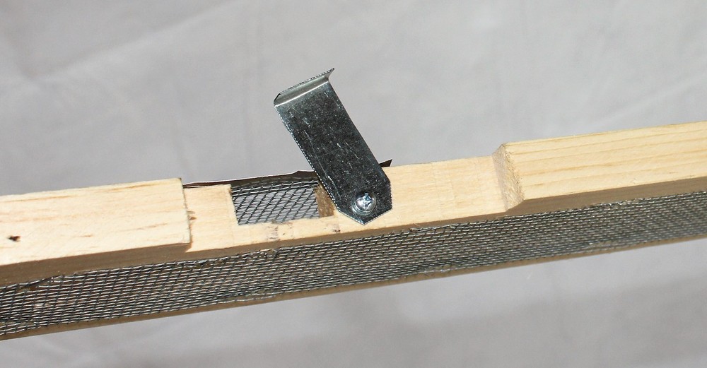 Requeening Frame Langstroth Beehive Re-queen Hive