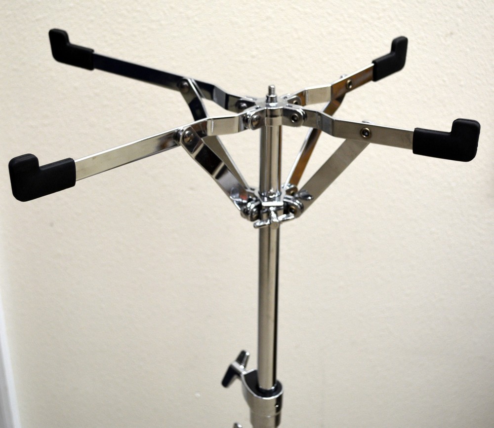 NEW 32 NOTE BELL/PRACTICE PAD STAND WITH TRIPOD BASE, ADJUSTABLE HEIGHT