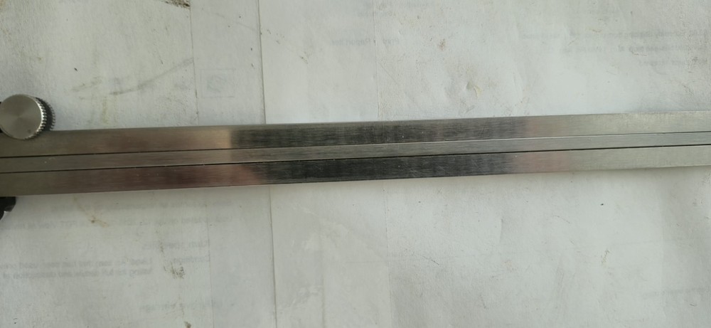 Mitutoyo 500-322 Digimatic 8" Calipers. 1 Small Issue-- READ DESCRIPTION PLEASE