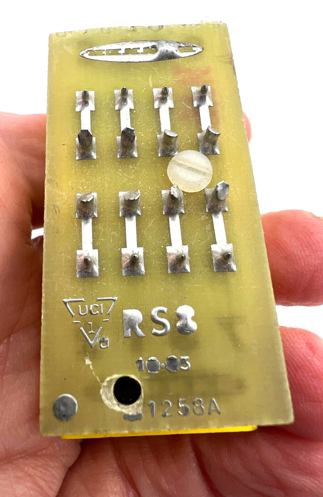 BANNER MA3-4 Adjustable Delay Module with RS8 Socket Base Logic Board Lot USA