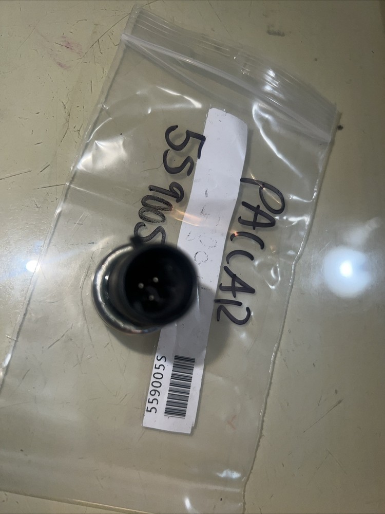 559005S - PACCAR TRANSDUCER-PRESSURE