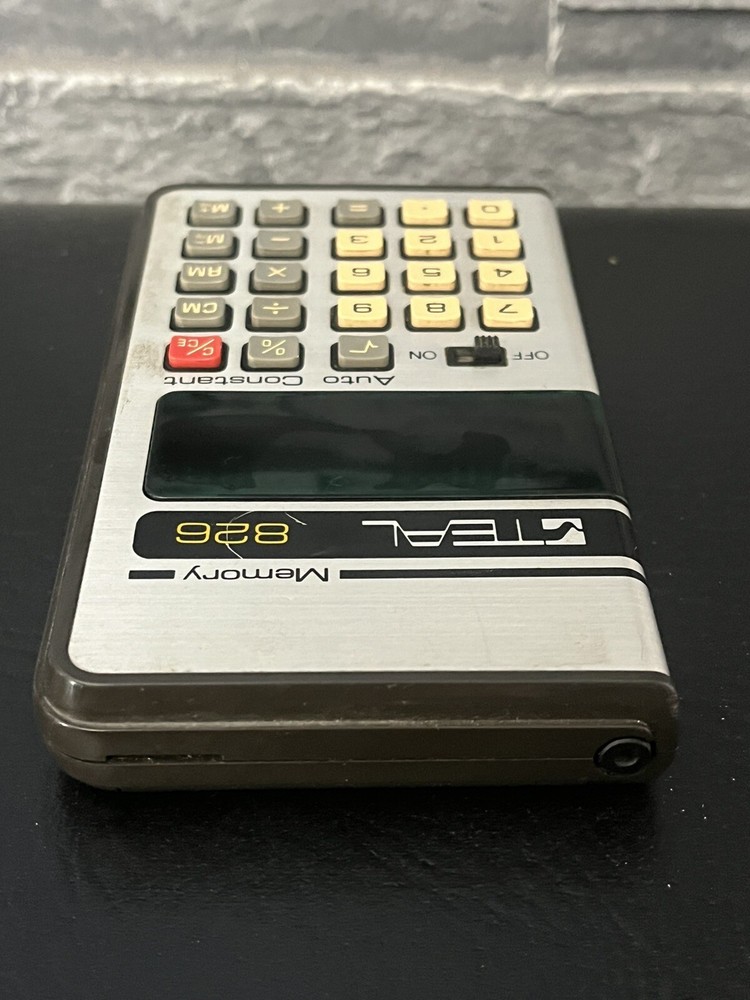 VTG TEAL 826 ELECTRONIC WORKING MATH STUDENT CALCULATOR