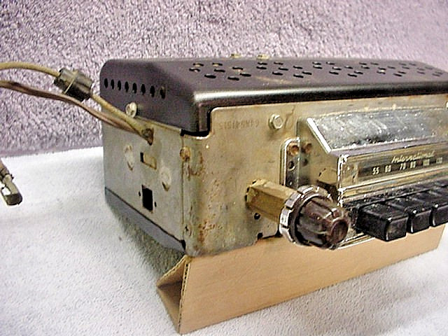 1957 International AM Radio - Plays Well - Model 1L7TC