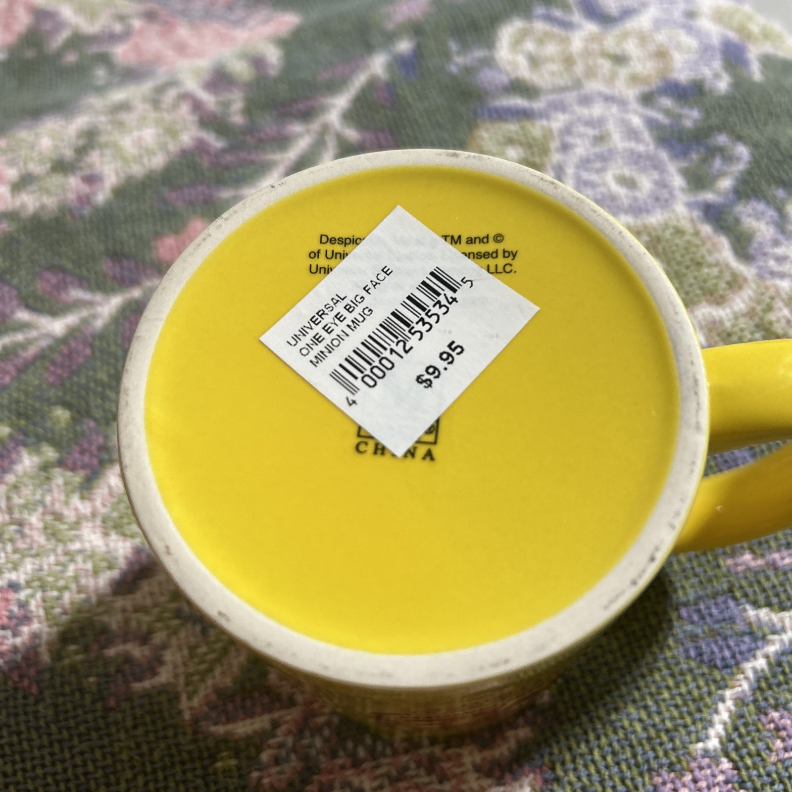 Despicable Me Mug Cup Minion Mayhem Yellow Universal Studios Florida 3.75”