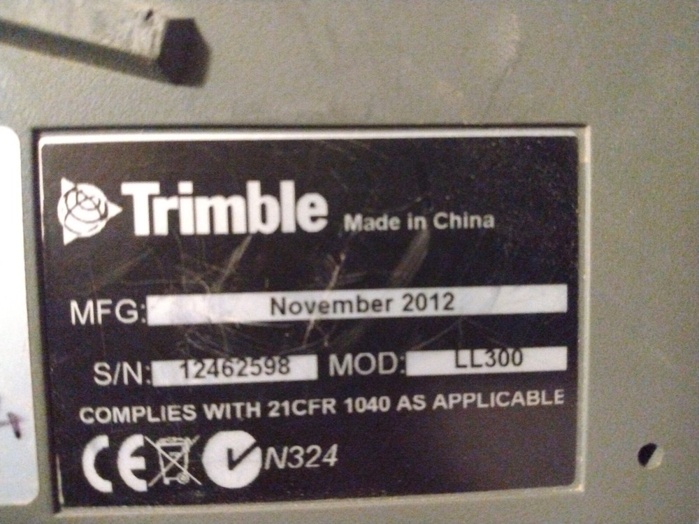 SPECTRA PRECISION LASER LEVEL- LL300 KIT