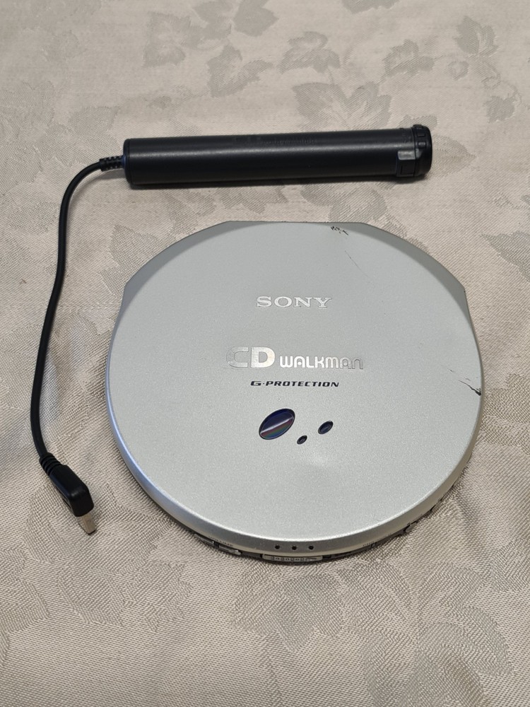 SONY Walkman D-EJ915 CD Player & Battery Case