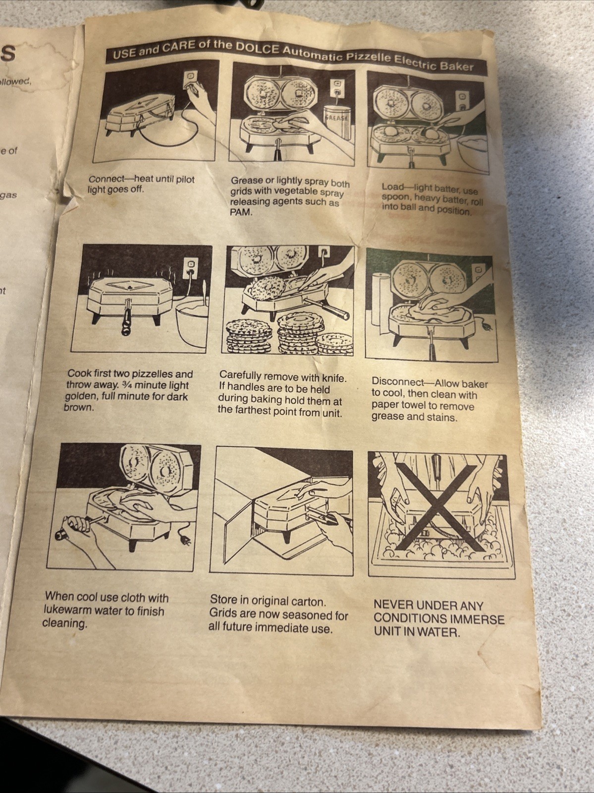 Dolce Automatic Electric Pizzelle Baker Maker Model 300-EP BOX & RECIPE Book