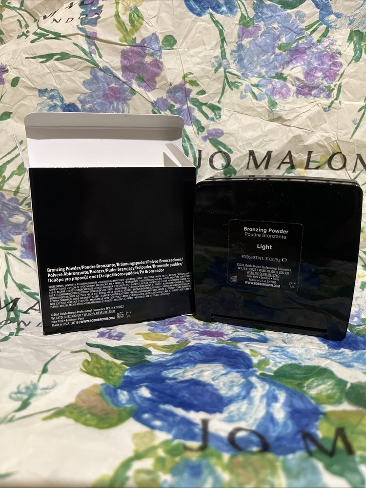 Bobbi Brown Bronzing Powder (light)