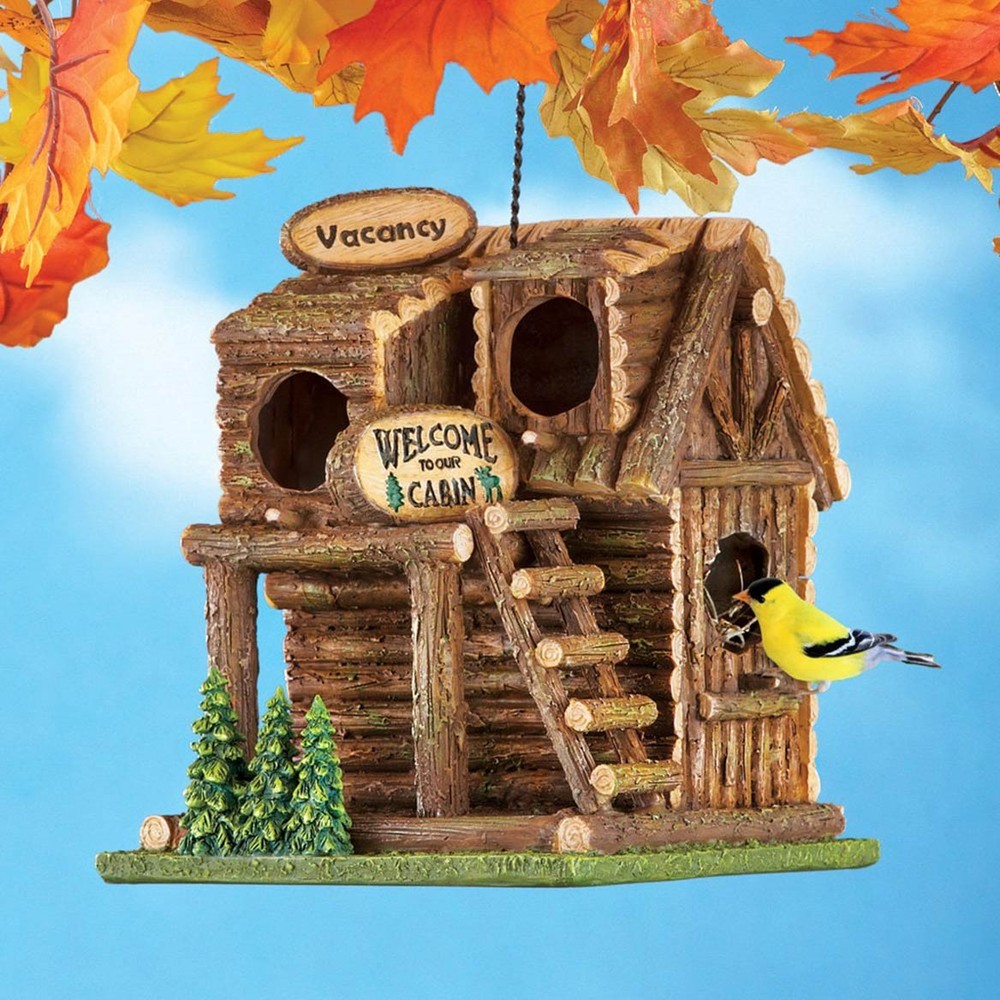 Log Cabin Birdhouse