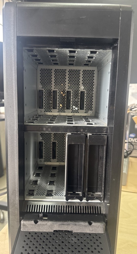 G Speed Shuttle XL 8 Drive RAID Enclosure Thunderbolt 2