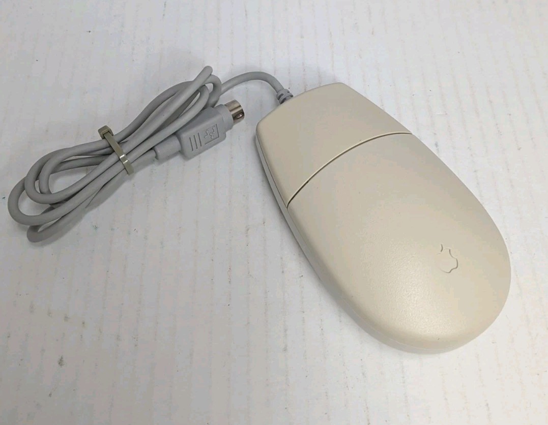 Vintage Apple Desktop Bus Mouse II ADB Beige M2706 for Macintosh A2