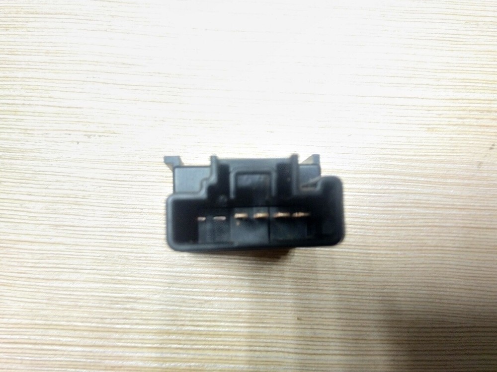DSC control button 15A469 Mazda