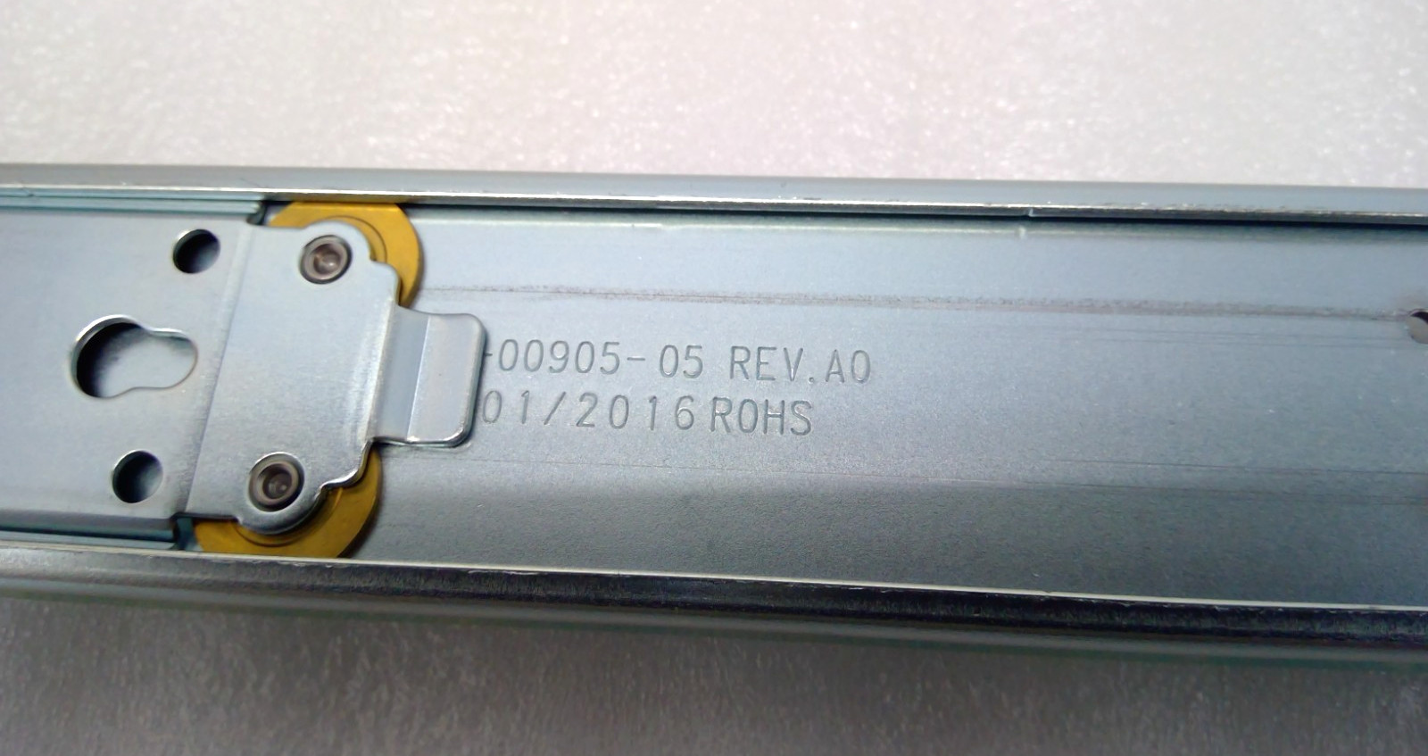 Arista 1U rack rails kit ASY-00916-04 ASY-00905-05 7050QX 7050SX 7050TX 7060CX