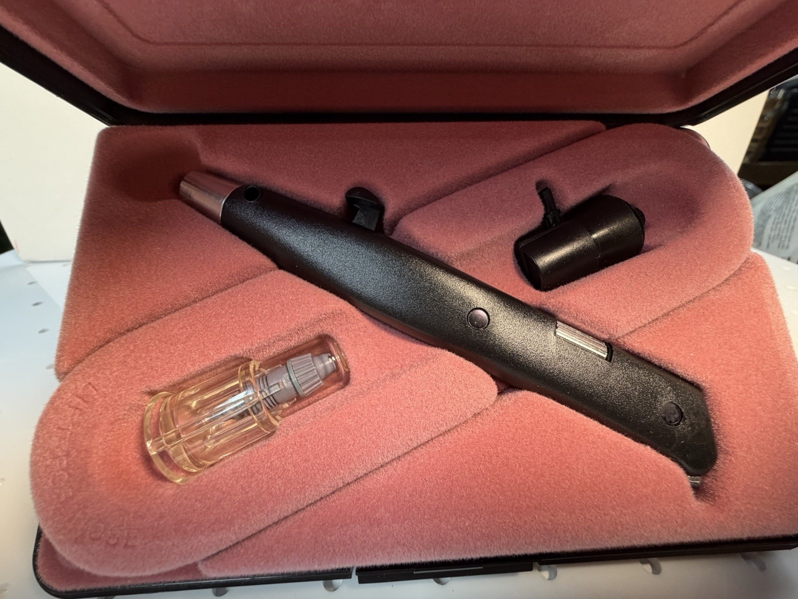 Model Master 50601 Airbrush Set Testors Aztek