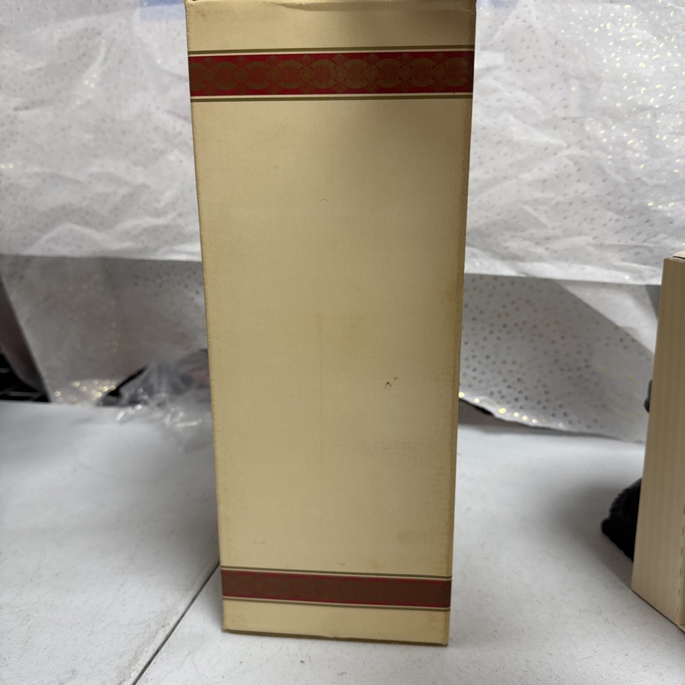 1876 Cape Cod Collection Avon Ruby Red Hurricane Candle in Box