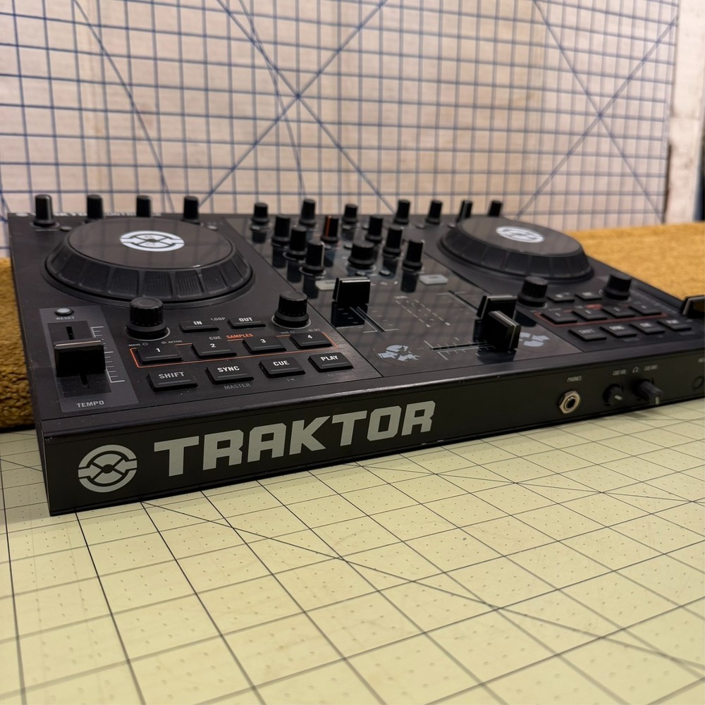 Native Instruments Traktor Kontrol S2 Mk1 2 Channel DJ Controller TESTED WORKS