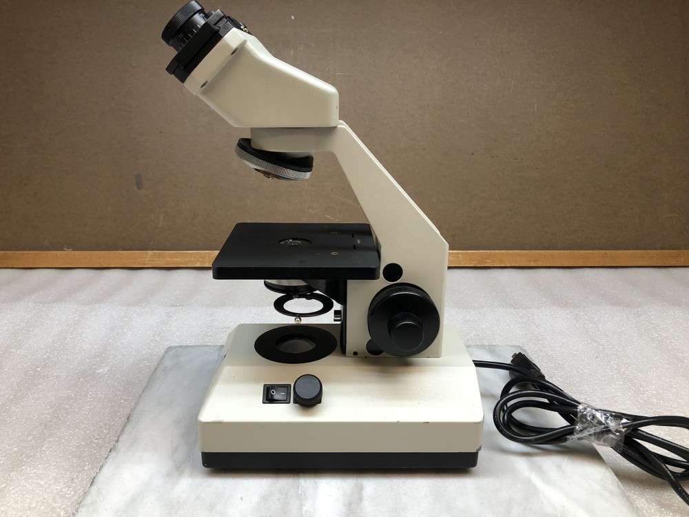 Wolfe Biology Laboratory Binocular Microscope Manual Stage No Objective / Lens