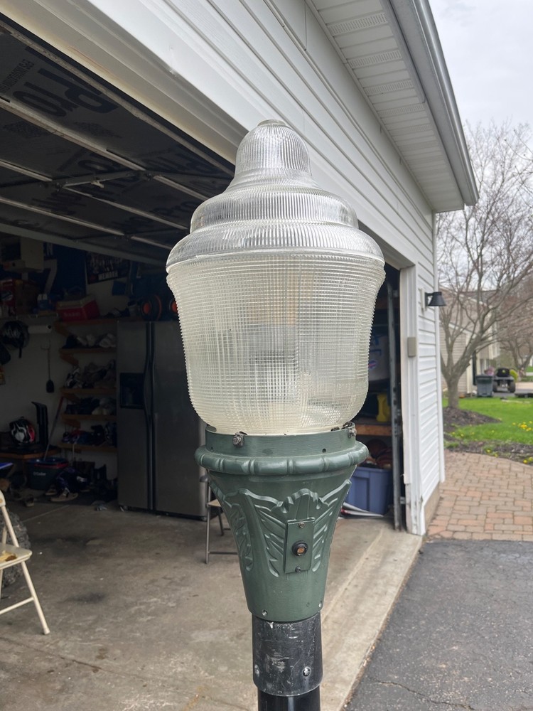 holophane post top mount street light