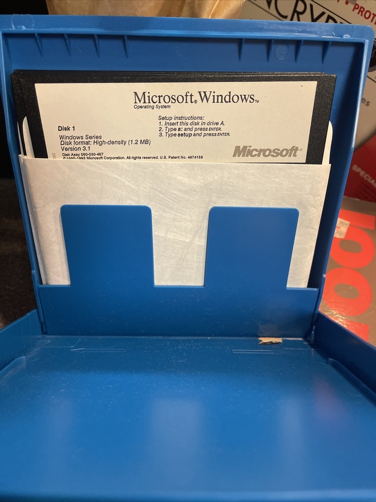 Microsoft Windows Version 3.1 w/ User's Guide & Seven  5.25  Disks, Dated 1992