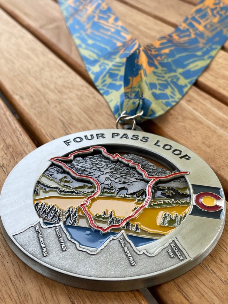 Four Pass Loop Medal