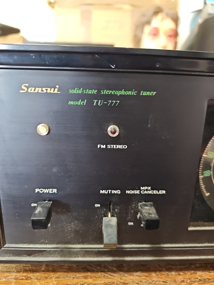 SANSUI TU-777 Solid State Stereophonic Tuner