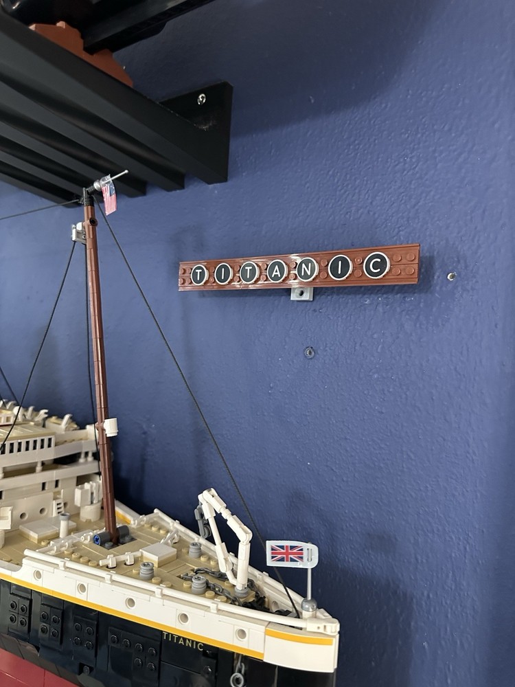 Lego Icons Titanic Wall Mount