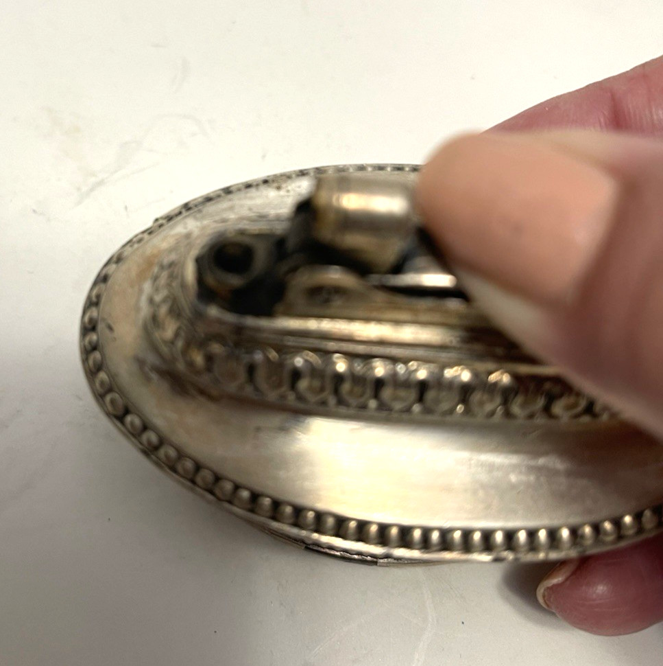 RONSON QUEEN ANNE TABLE LIGHTER BEAD DECORATION, WEIGHTED BASE. US/CANADA MADE
