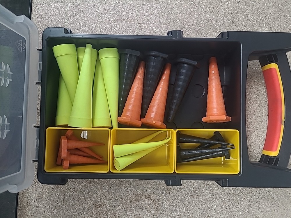 Service Plugs