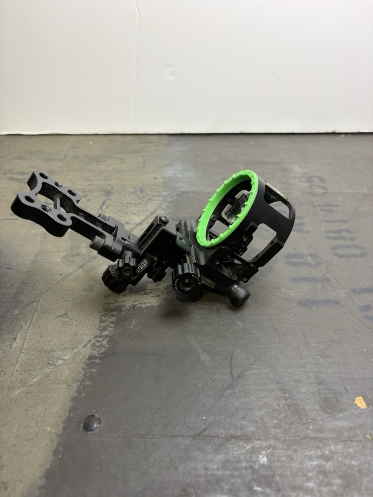 Fuse Vectrix PXT 5 Pin Bow Sight Micro Adjust Black RH