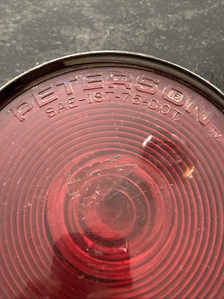 NOS Peterson SAE-IST-75-DOT Light Assembly