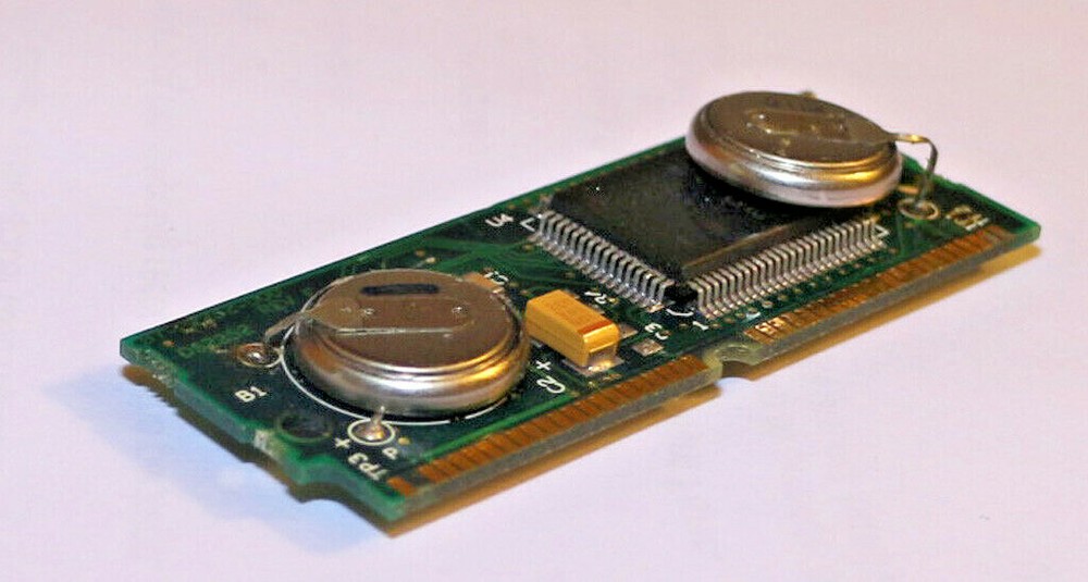 DS2252 -64-16+ NV RAM, 8 Bit MCU Microcontroller, 40-pin SIMM module.