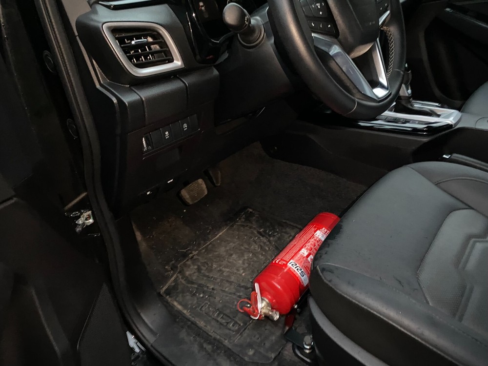 Fire Extinguisher Bracket for Isuzu Dmax RG - High-Quality Mount