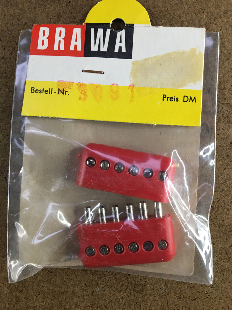 BRAWA 3091 Model Railroader Train Connector