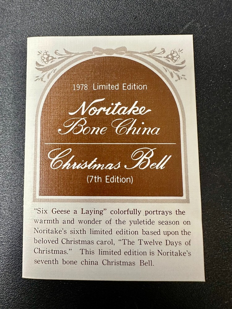 NORITAKE BONE CHINA-VINTAGE 7TH EDITION 1978 CHRISTMAS BELL IN PRESENTATION BOX