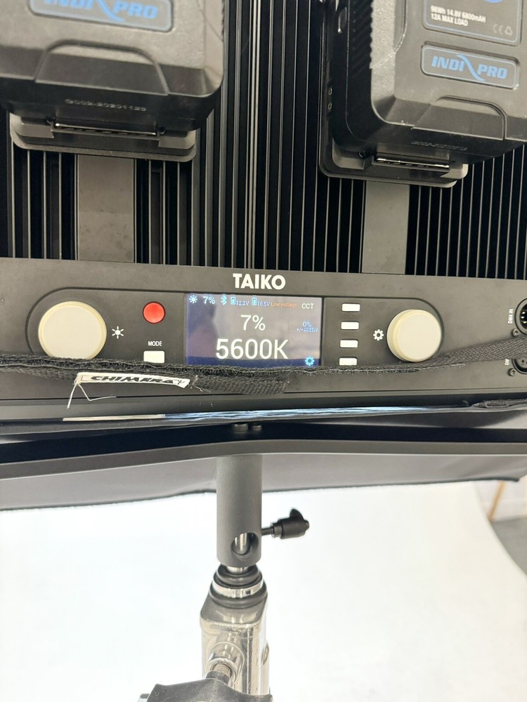 Luxli Taiko 2x1 RGB LED Light Panel (Complete Kit)