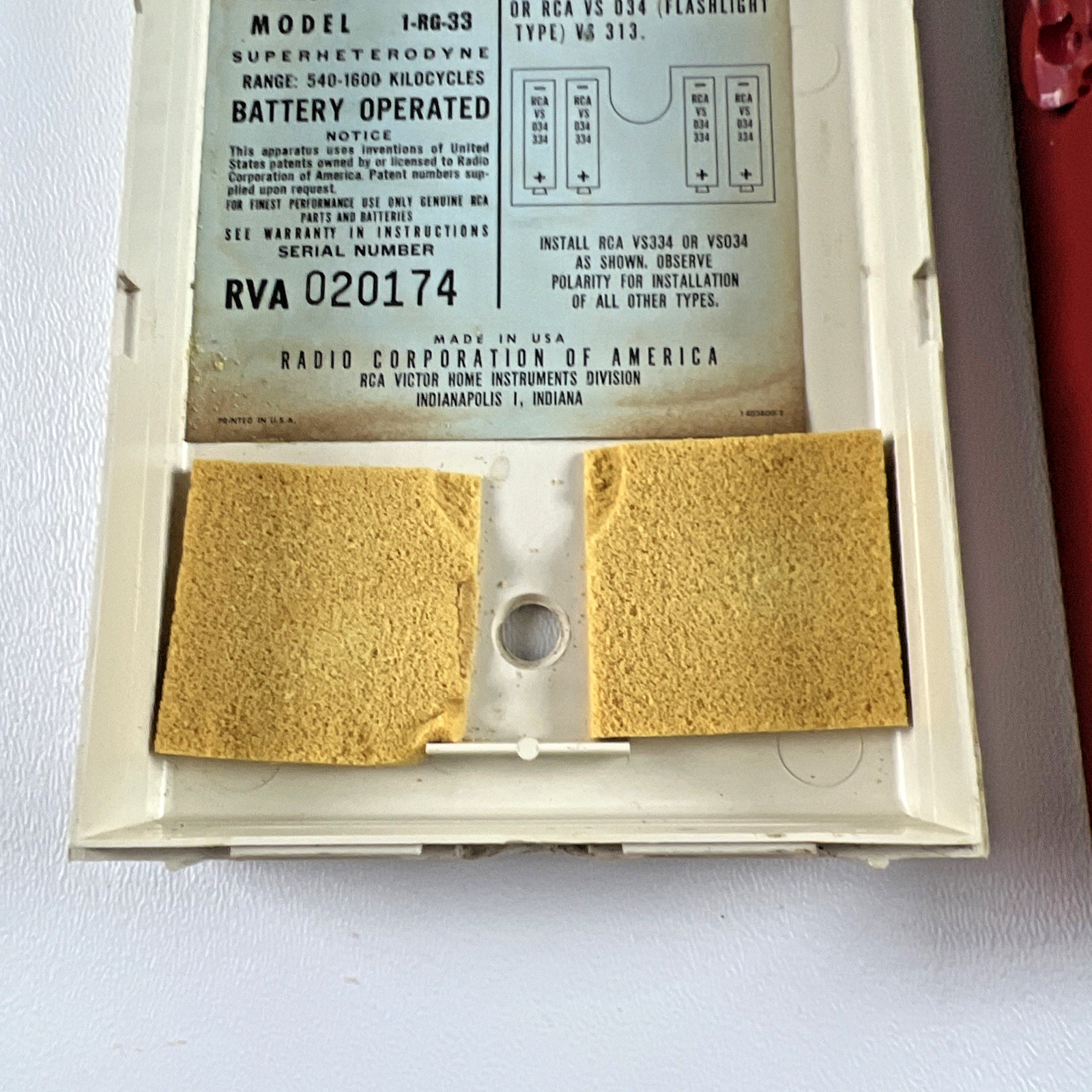 RCA Victor Model 1-RG-33 AM Transistor Radio - Superheterodyne, Kind of Working