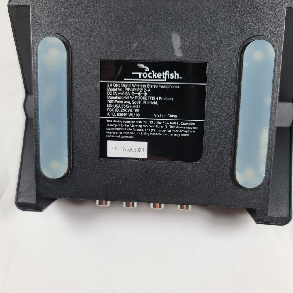 Rocketfish RF-WHP212 DOCKING STATION CHARGING BASE ONLY