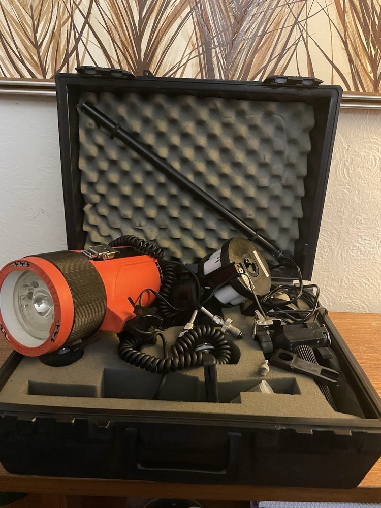 Ikelite Substrobe TTL Under Water Strobe Flash for Nikonos
