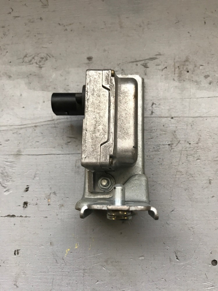 VW MK4 R32 ESP SENSOR ACCELRATION MODULE 1K0 907 652 1J1 907 638 E OEM