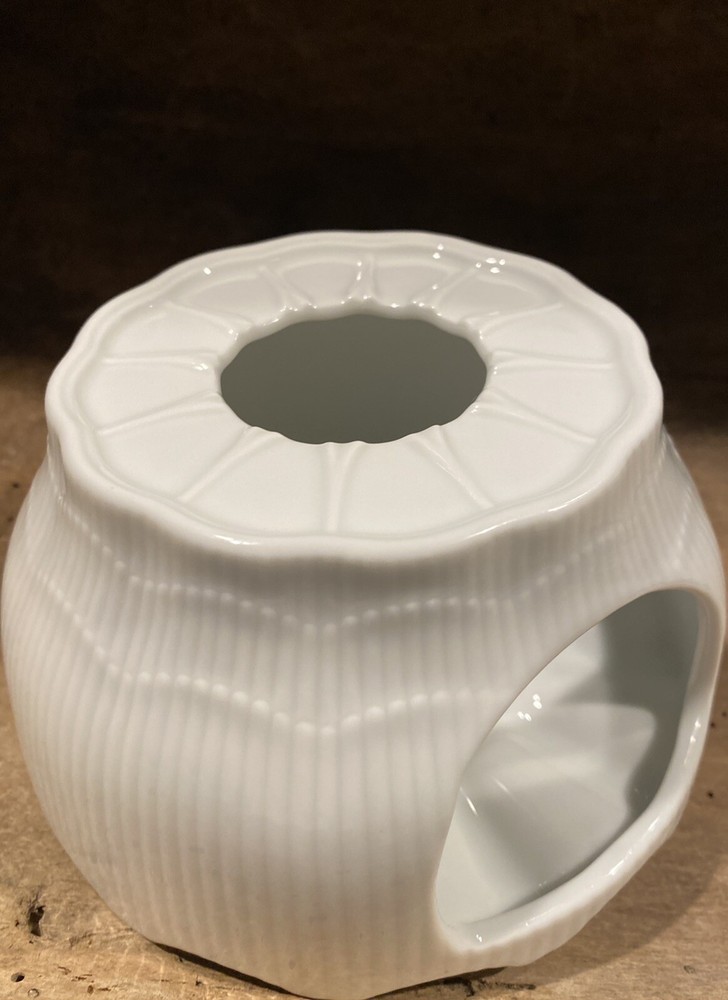 AK Kaiser Germany Teapot Warmer Base