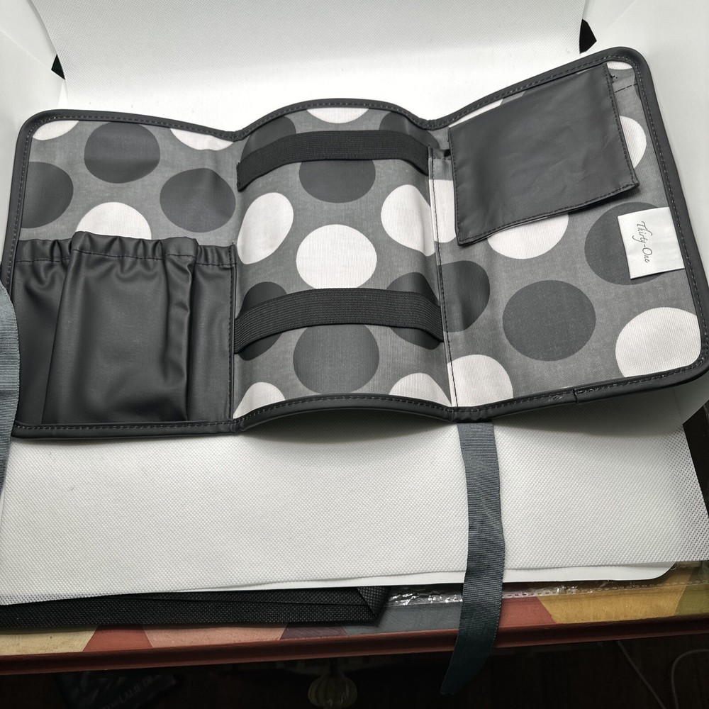 31 Thirty One Organizer  One Fold n Go Got Dots Pattern