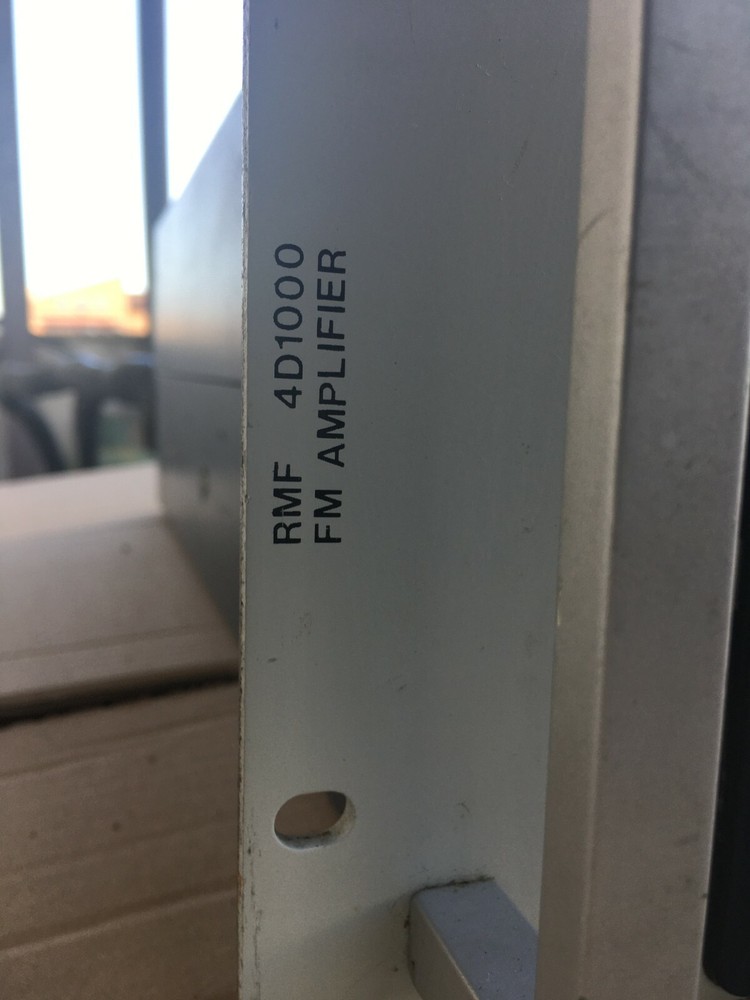 Broadcast Professional Transmitter FM 1000 watt - 88-108 Mhz