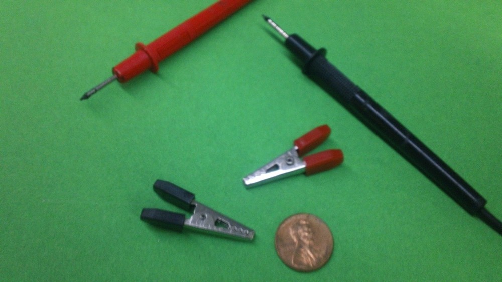 ALLIGATOR clips -- Red & Black -- Negative & Positive Voltmeter test leads clips