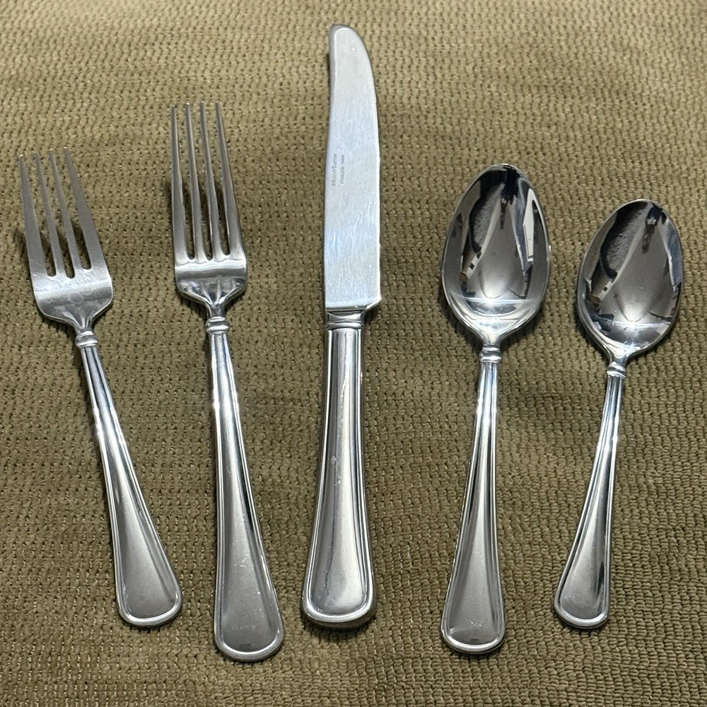 Reed & Barton Mendon 5 Piece Place Setting Stainless Flatware