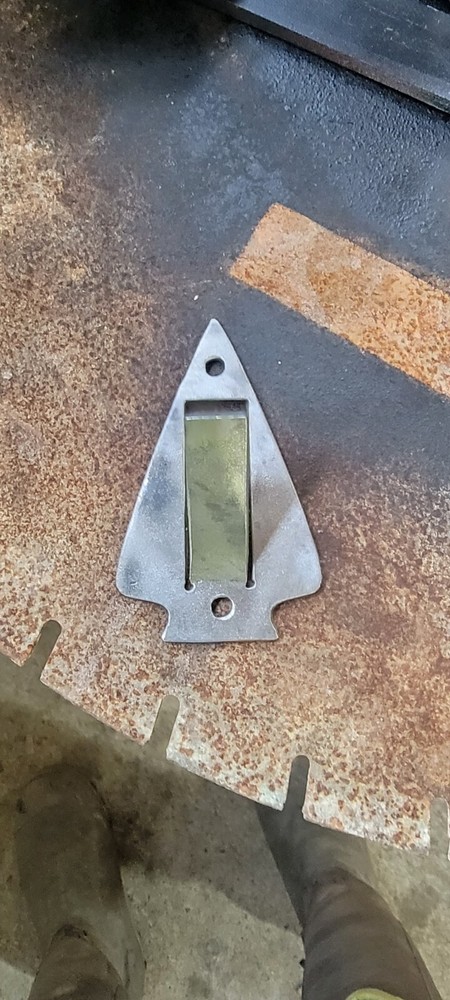 European skull mount (Arrowhead Shaped) hanger
