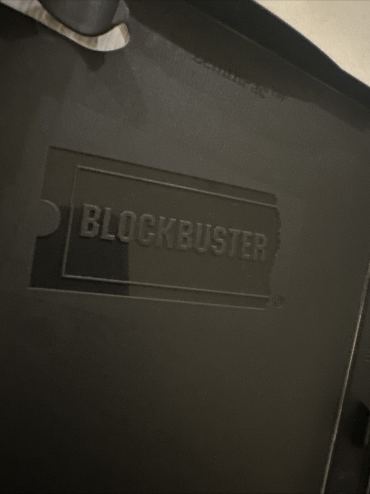 Blockbuster DVD Case With 21 Grams DVD